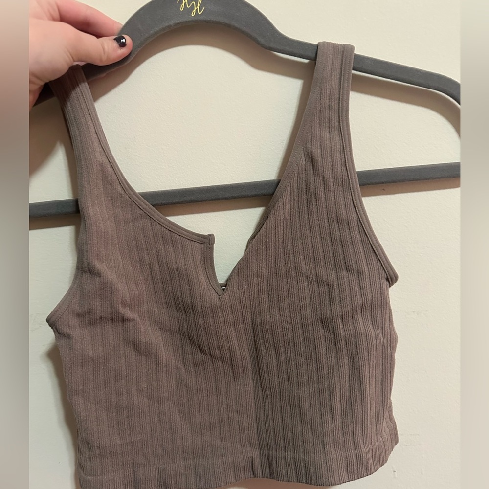 Cut-Out V Neck Cropped Ribbed Tank Top